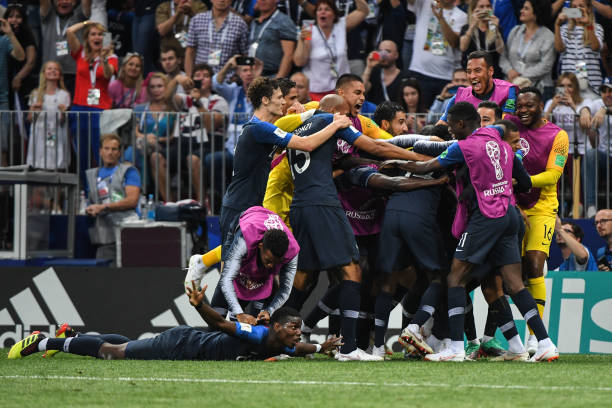 轻球员和强 轻球员和强